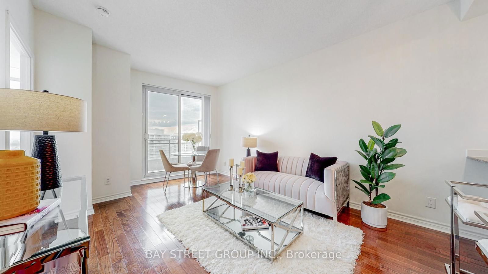 18 Holmes Ave, unit 2408 for sale - image #5