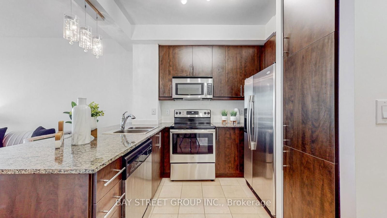 18 Holmes Ave, unit 2408 for sale - image #8