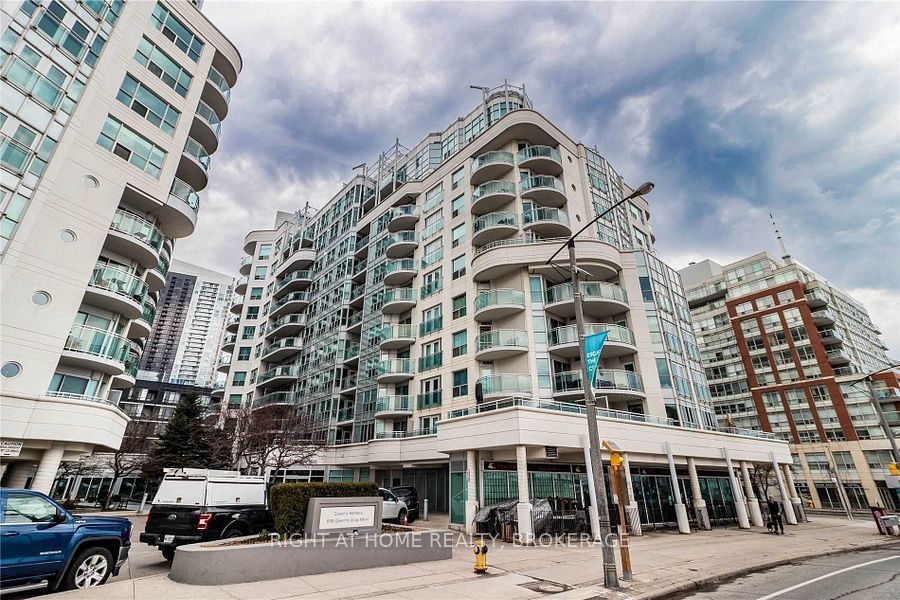 600 Queens Quay W, unit 805 for rent - image #2