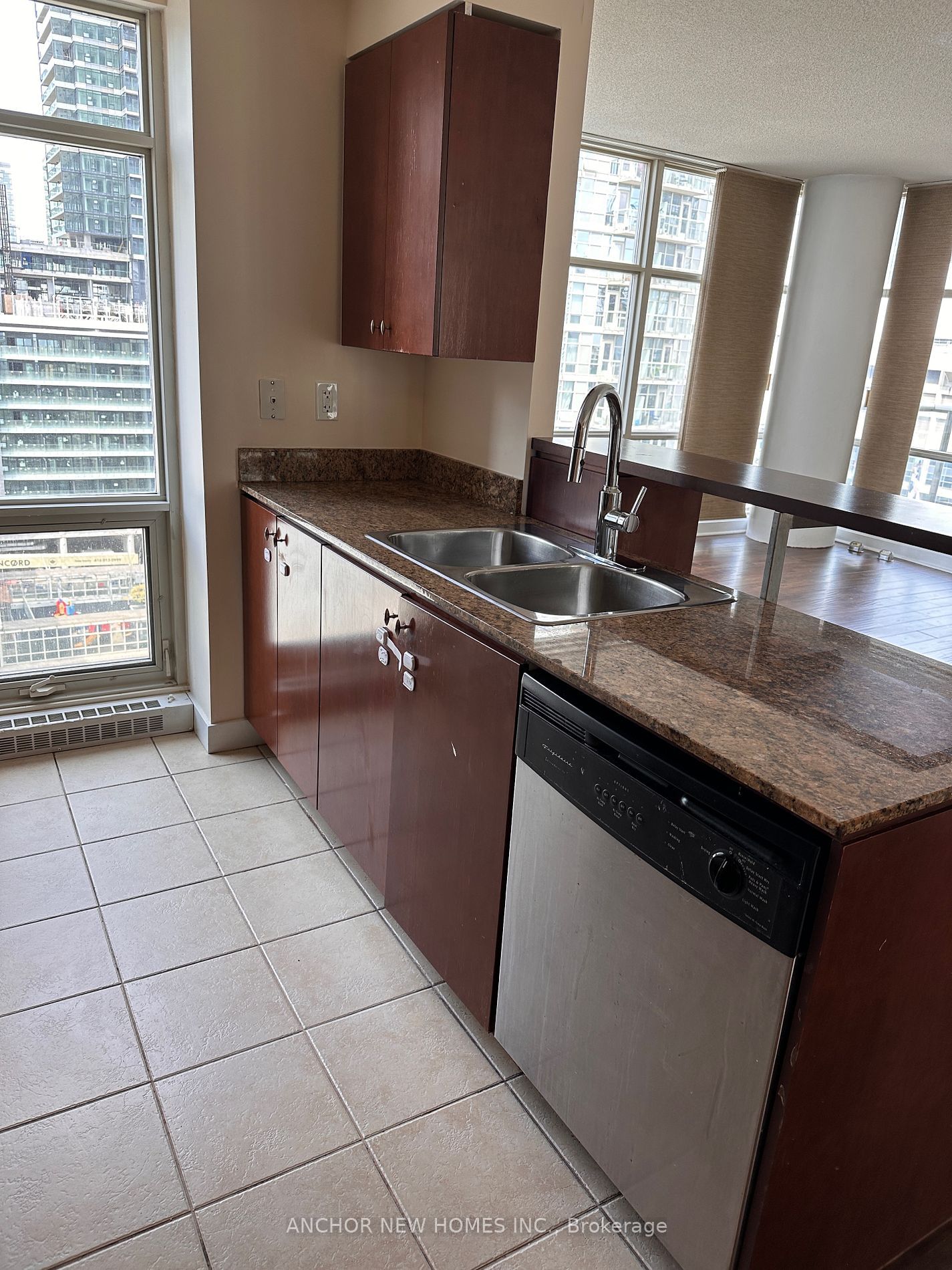 35 Mariner Terr, unit 1606 for rent - image #32