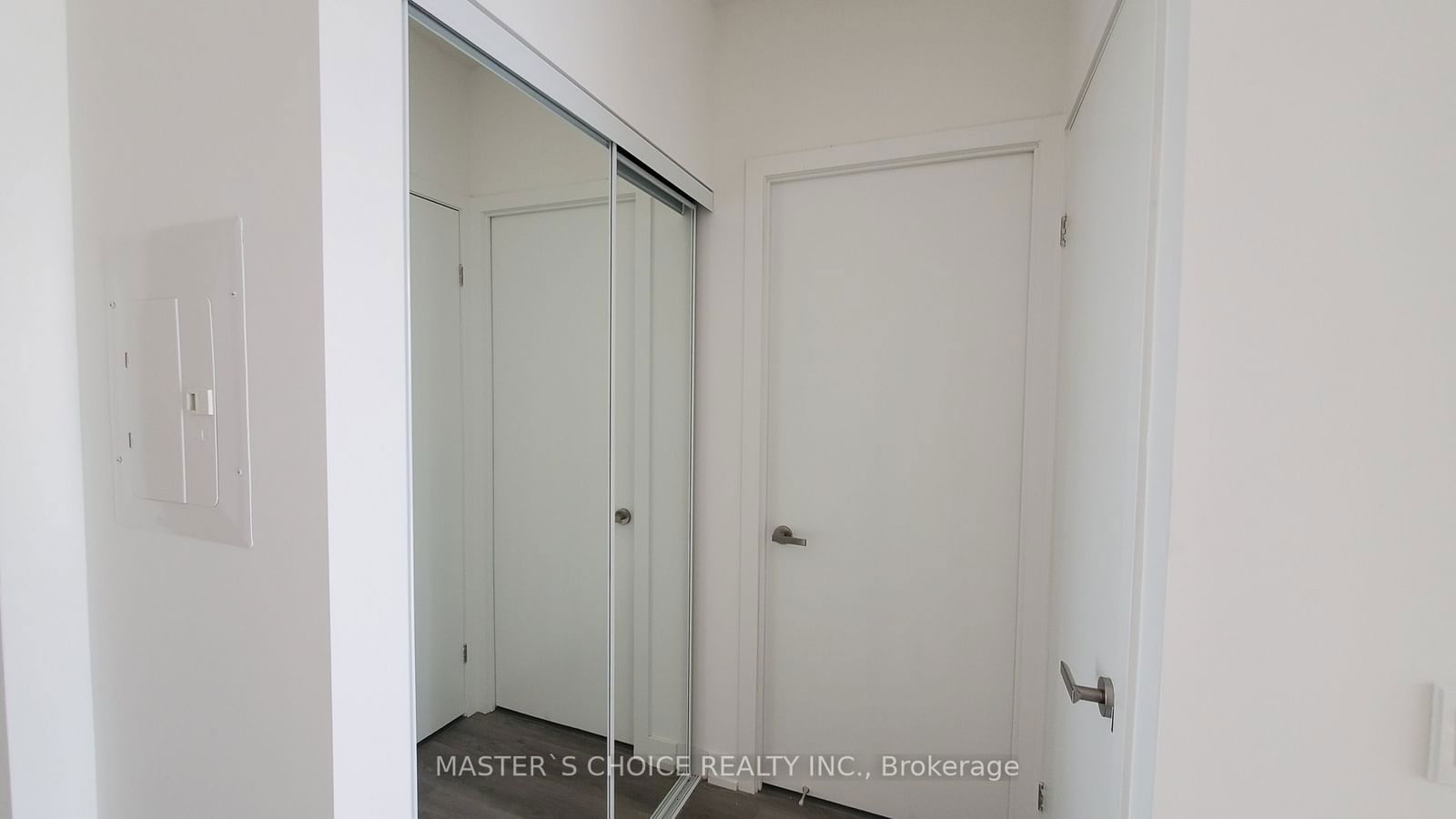 138 Downes St, unit 6910 for rent - image #3