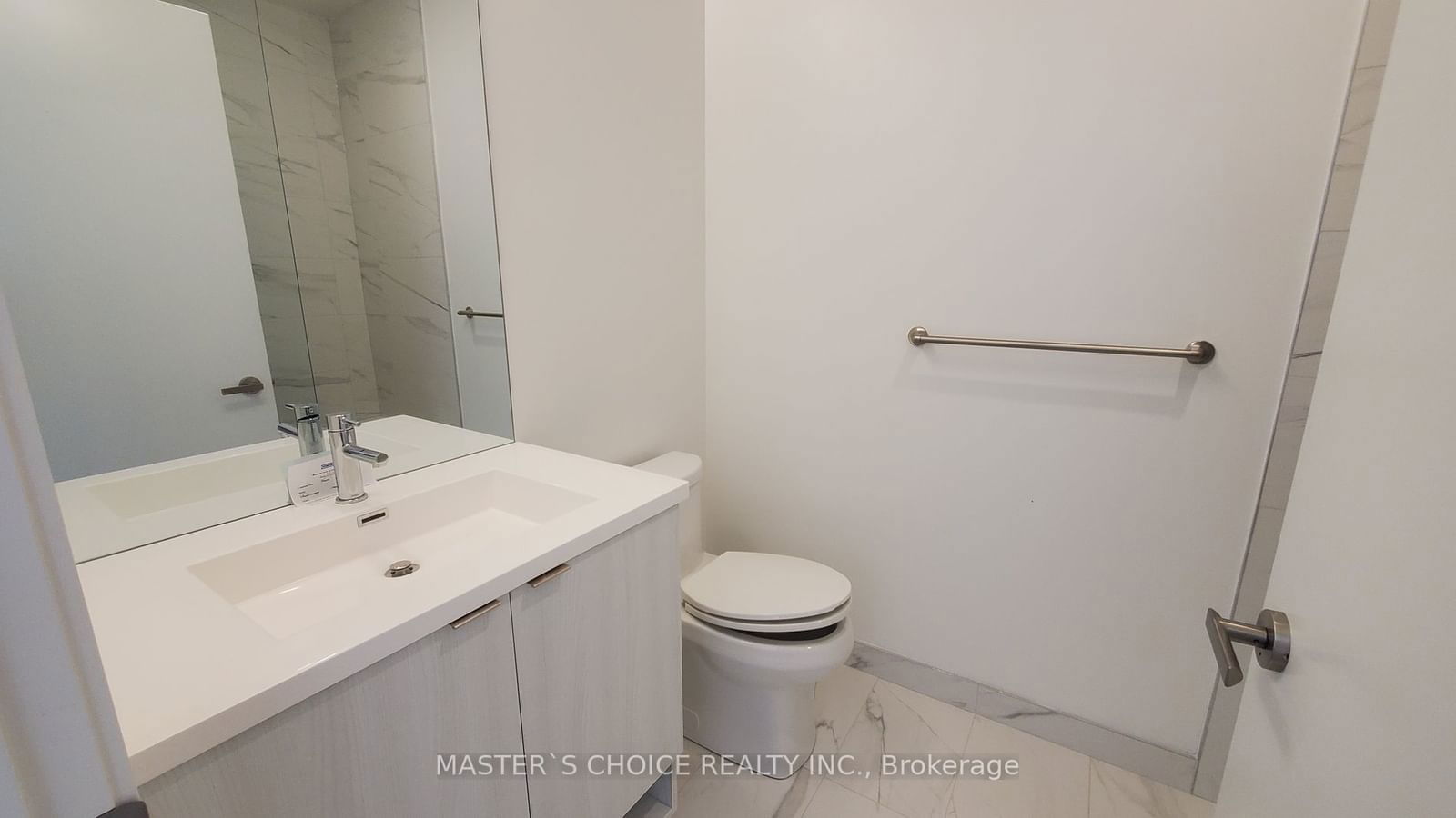 138 Downes St, unit 6910 for rent - image #7