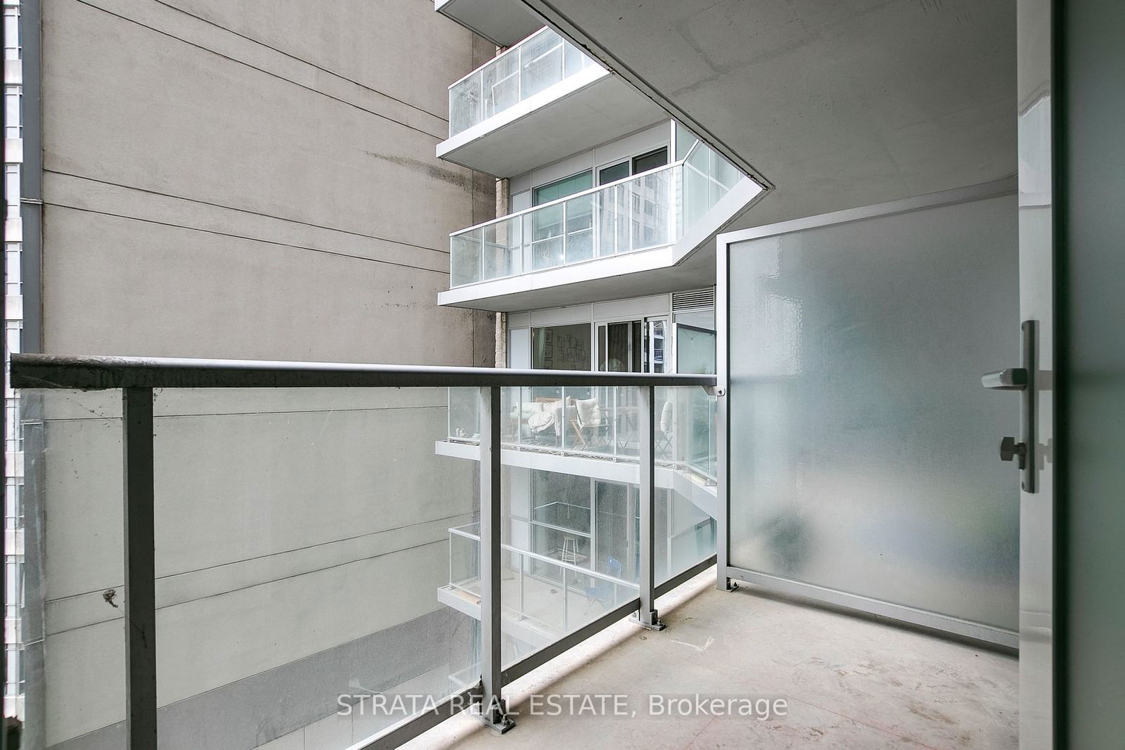 352 Front St W, unit 522 for rent - image #19