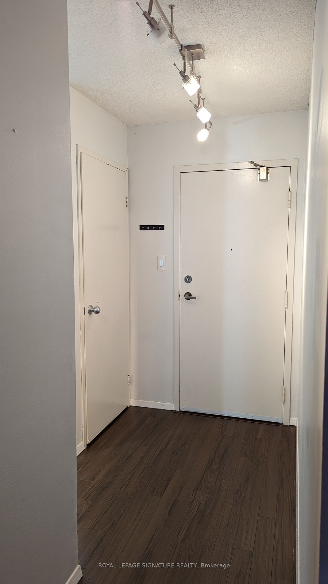 633 Bay St, unit 1508 for rent