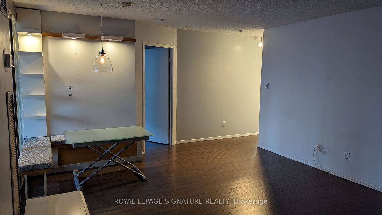 633 Bay St, unit 1508 for rent