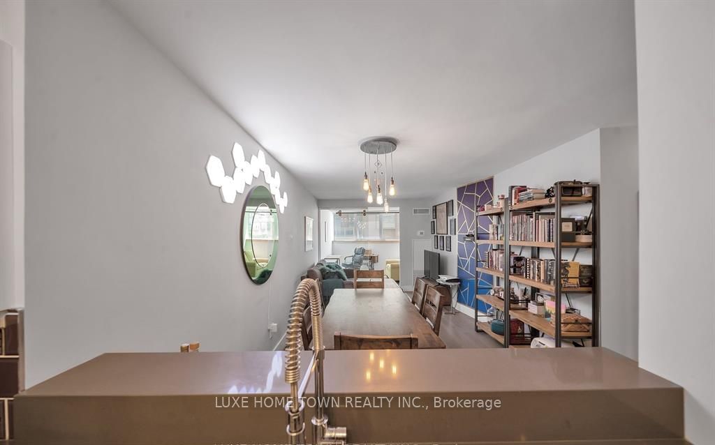 1055 Bay St, unit 308 for sale - image #8