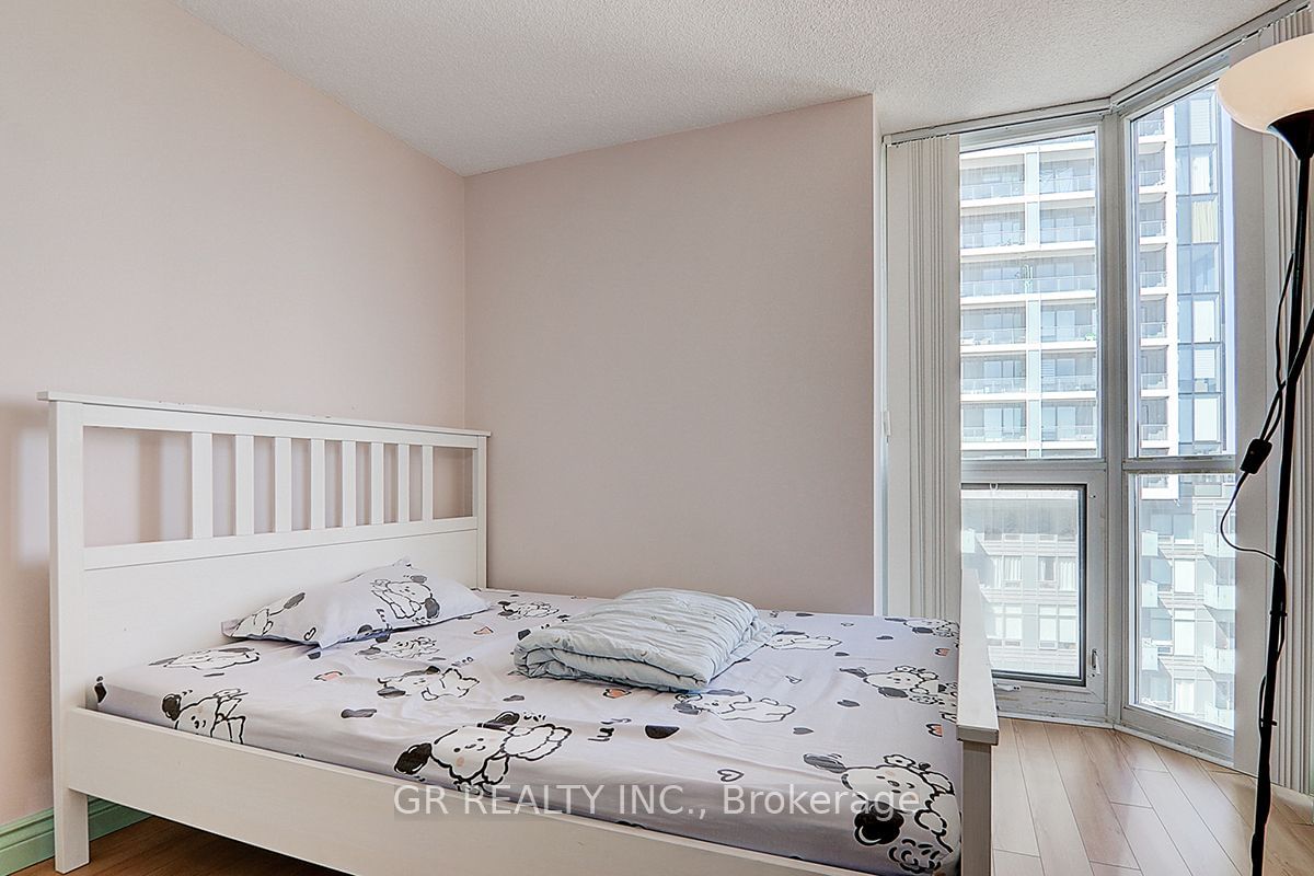 5793 Yonge St, unit 1602 for sale