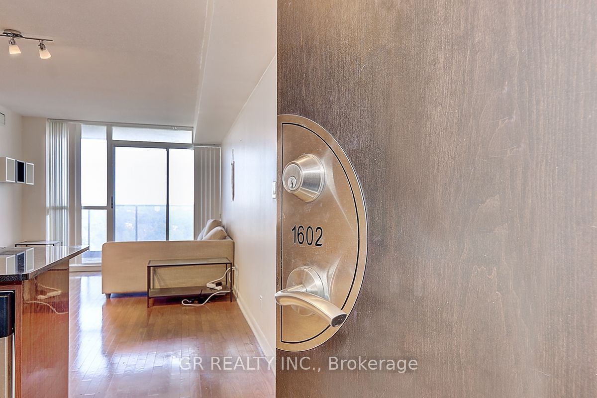 5793 Yonge St, unit 1602 for sale - image #2