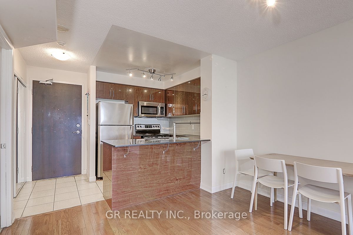 5793 Yonge St, unit 1602 for sale - image #4