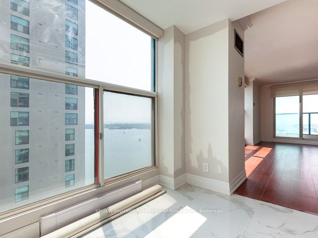 77 Harbour Sq, unit 3008 for rent - image #12