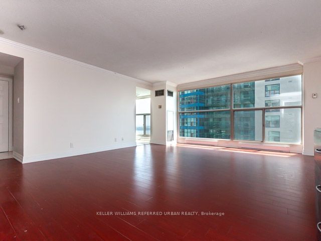 77 Harbour Sq, unit 3008 for rent - image #6