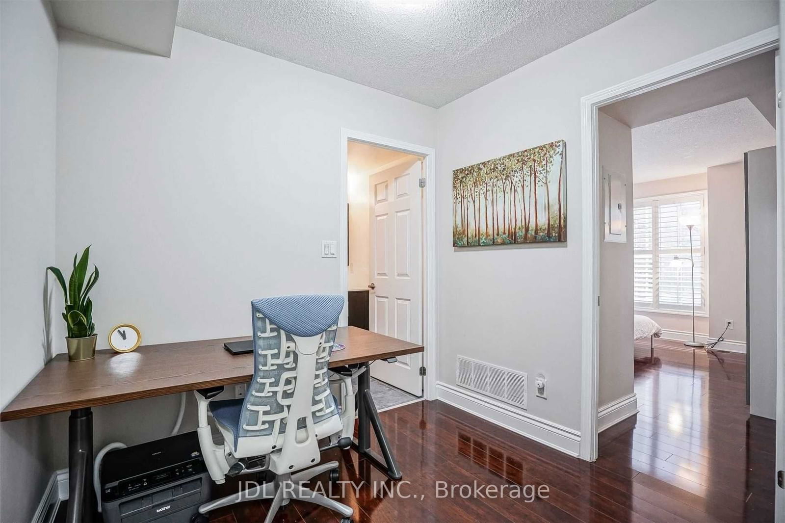 3 Everson Dr, unit 144 for sale - image #9