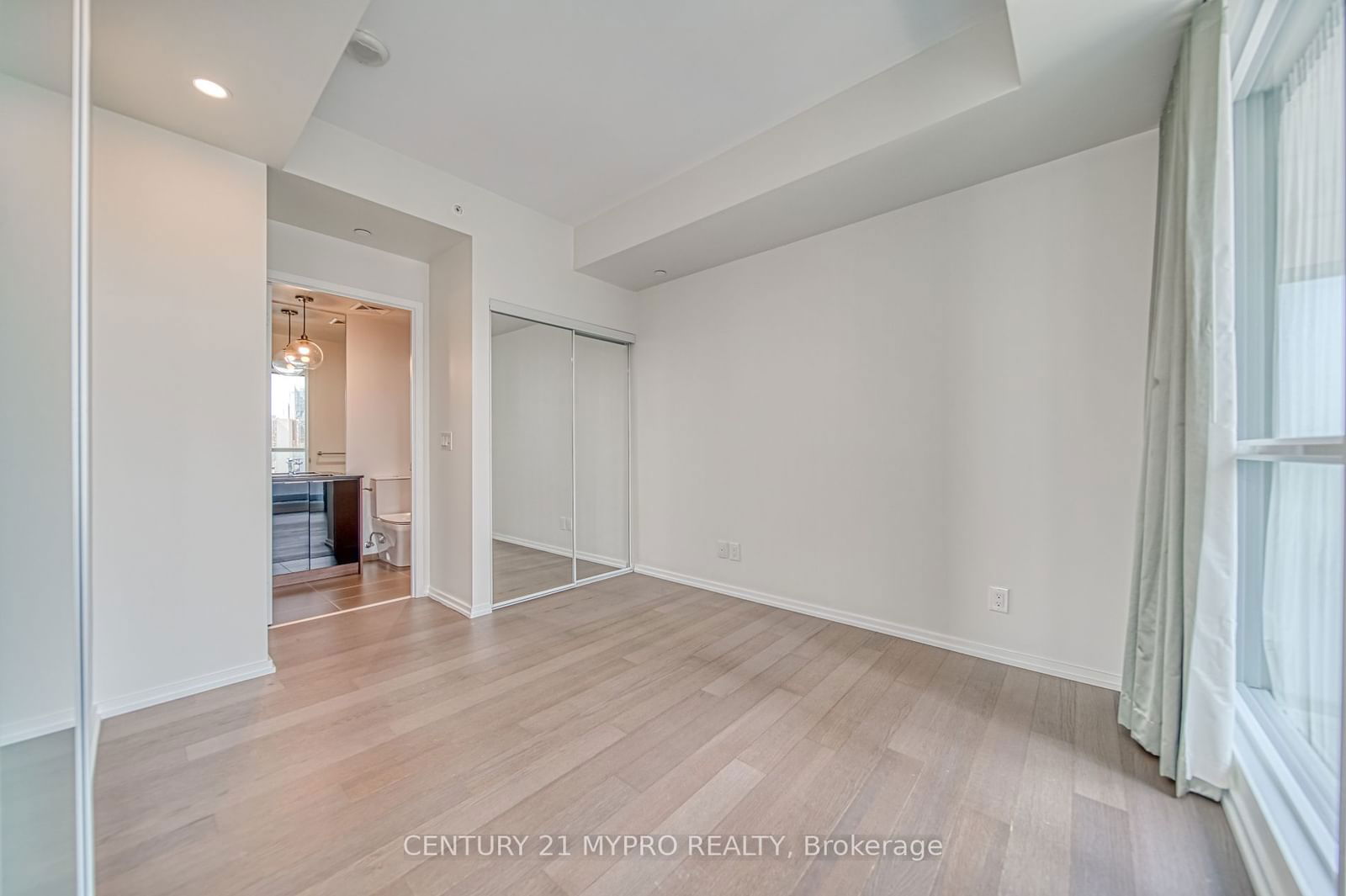 70 Temperance St, unit 4911 for sale - image #17