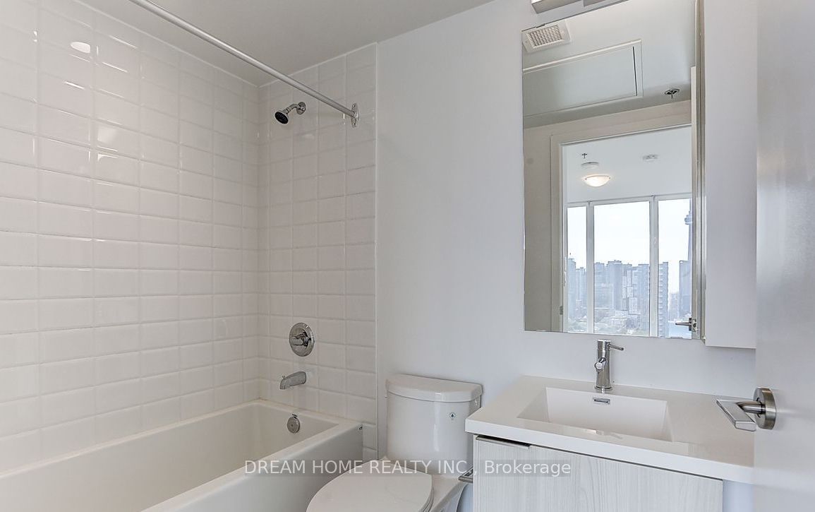 203 College St, unit 1008 for rent - image #9