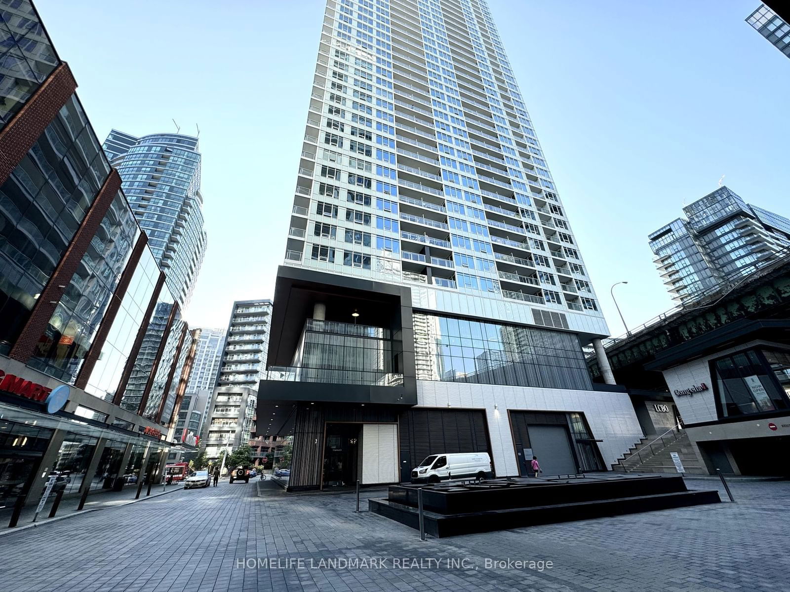 19 Bathurst St, unit 1512 for sale