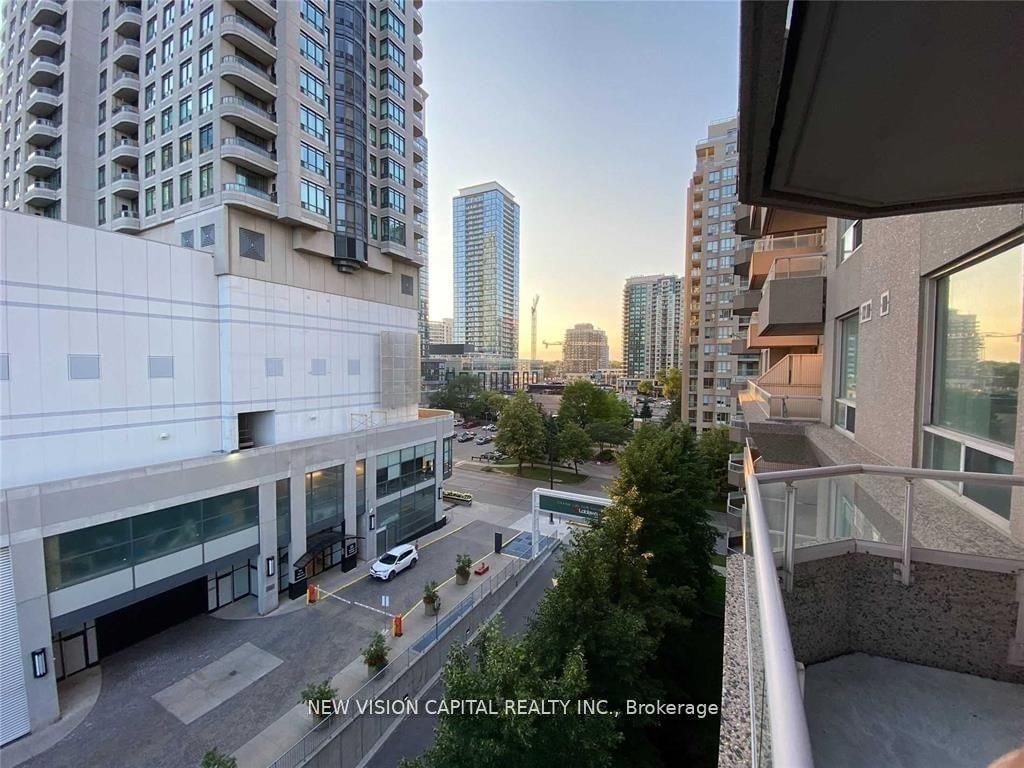 35 Empress Ave, unit 707 for rent