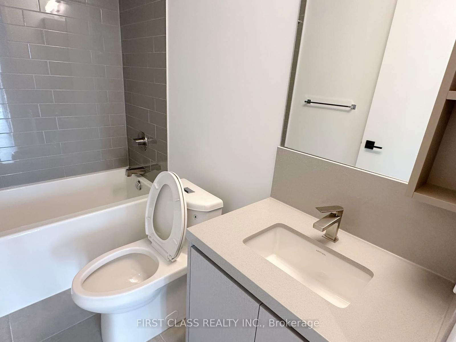 319 Jarvis St, unit 2305 for rent