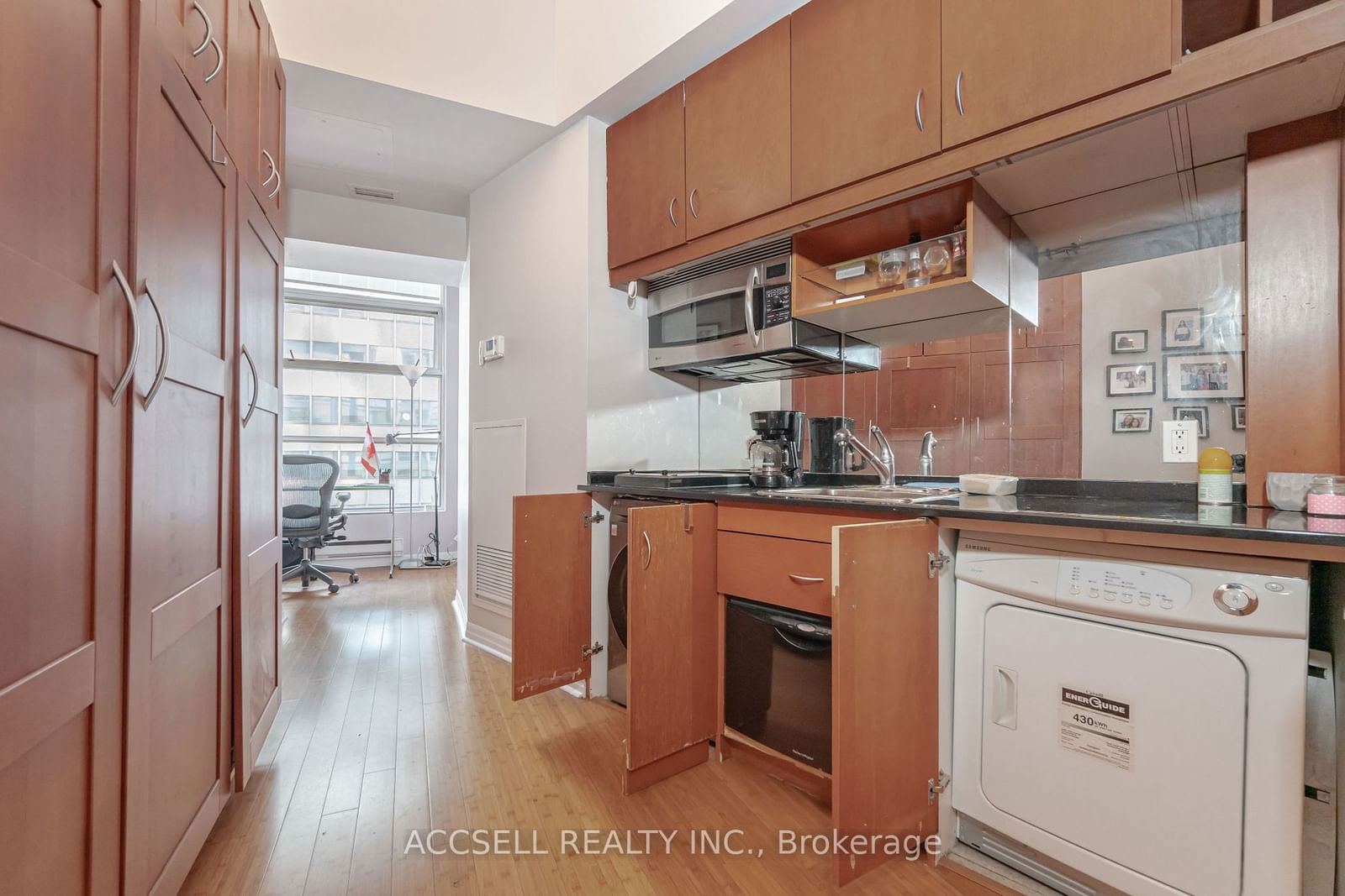 1 King St W, unit 1501 for sale