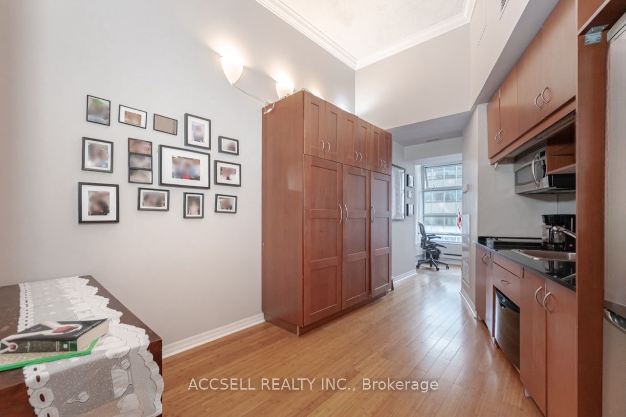 1 King St W, unit 1501 for sale