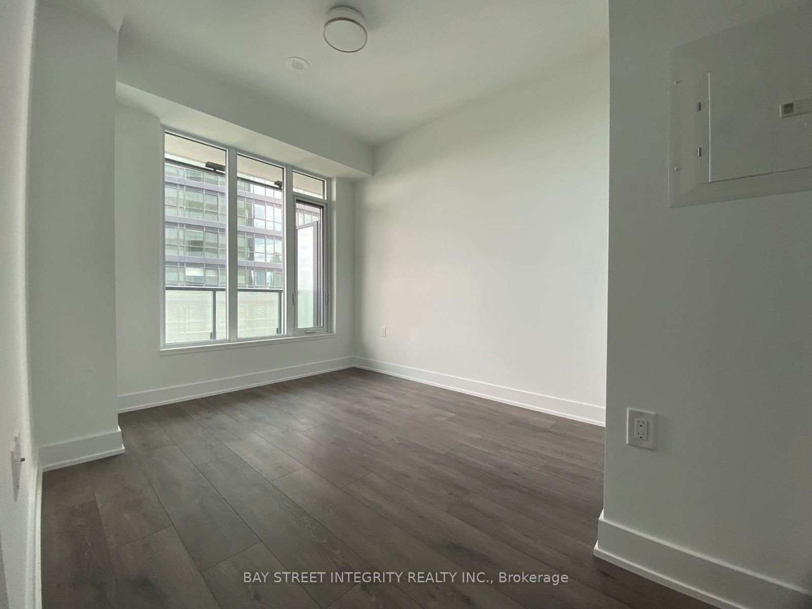 575 Bloor St E, unit 2805 for rent