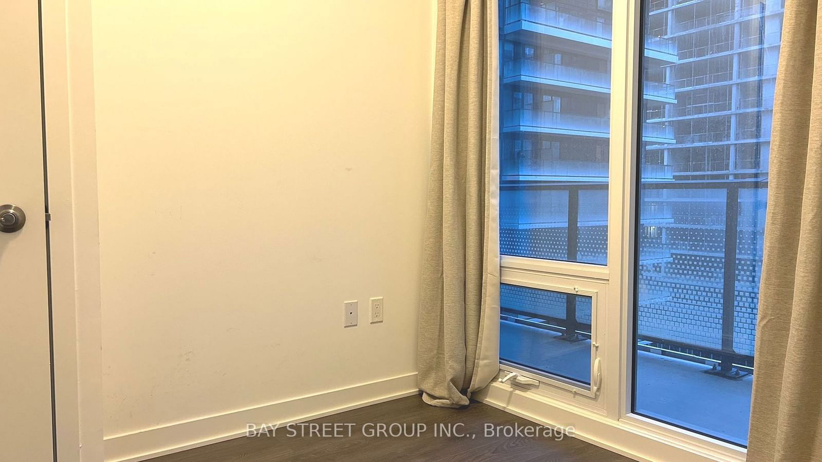 115 Blue Jays Way W, unit 1602 for rent