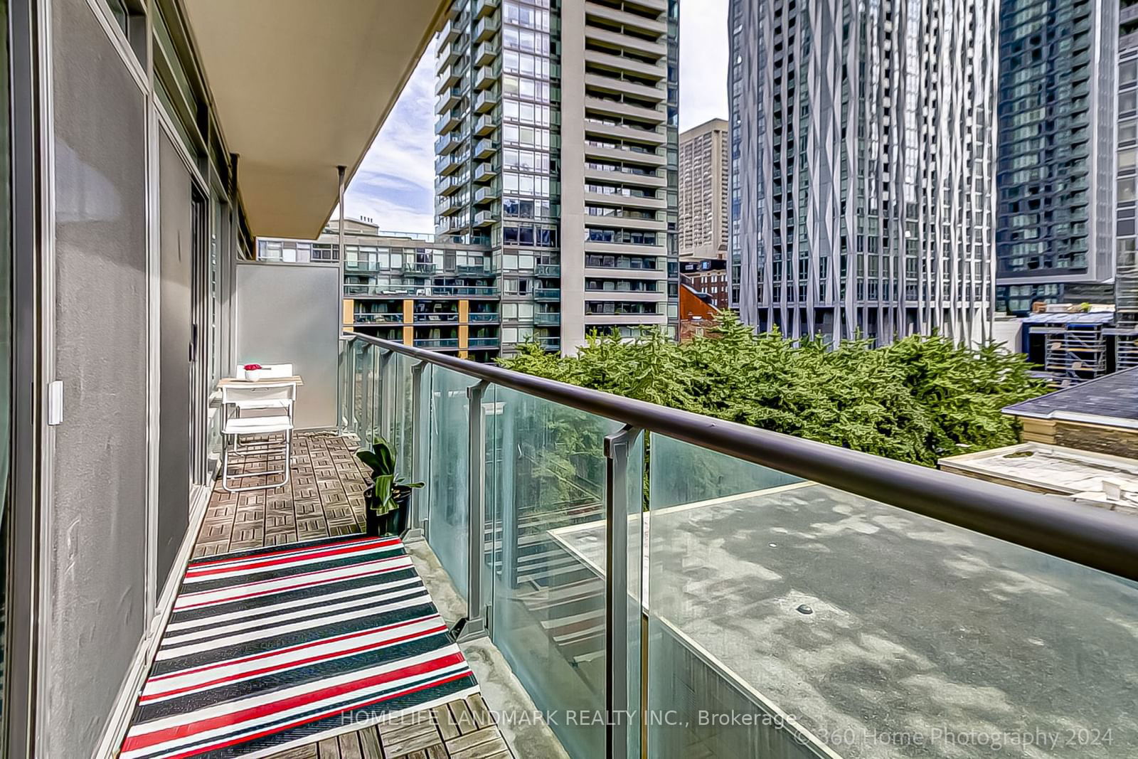 21 Scollard St, unit 506 for sale