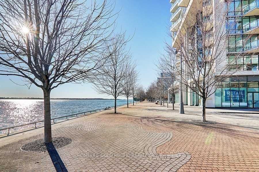 15 Merchant's Wharf, unit 741 for sale