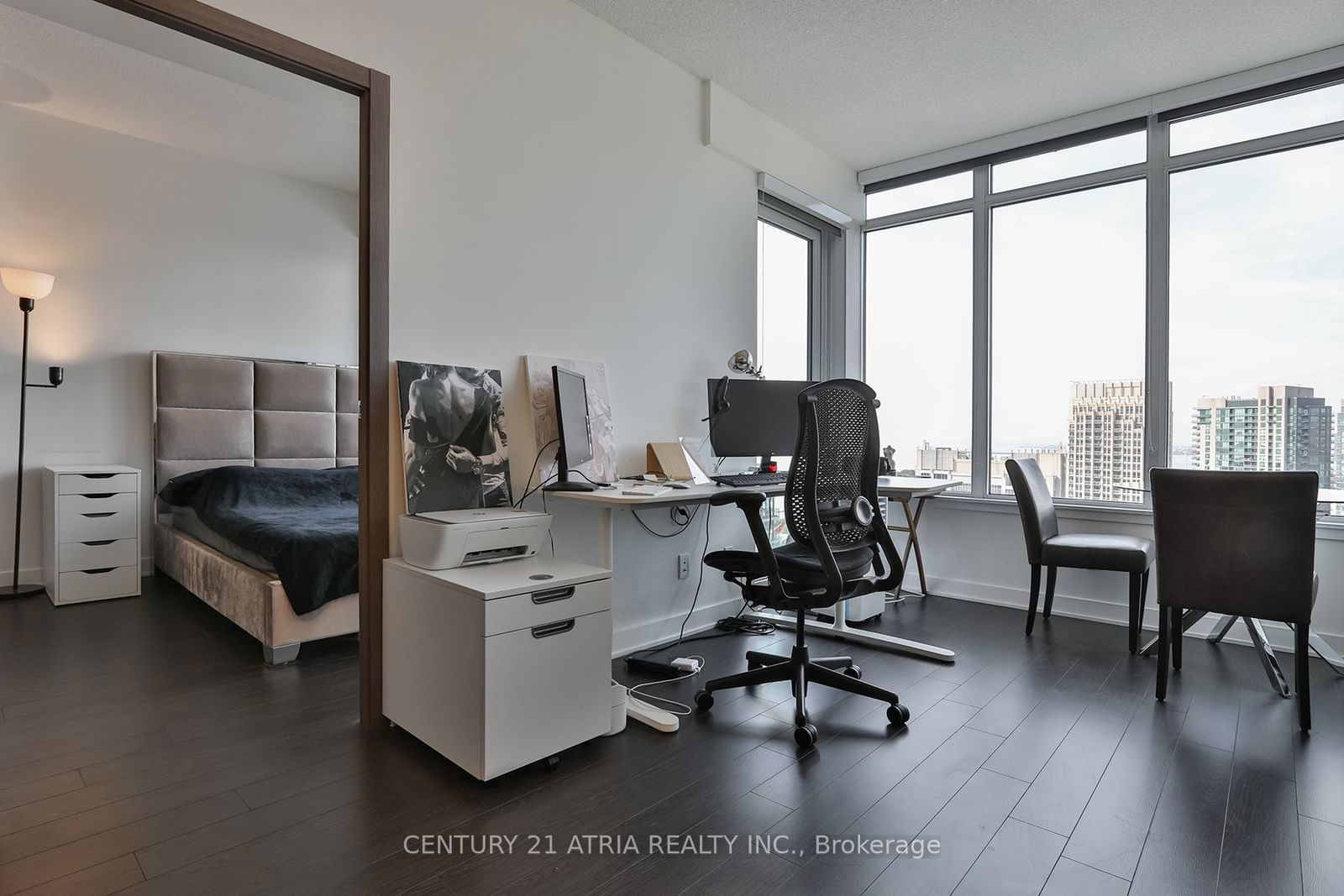 19 Bathurst St, unit 3715 for rent