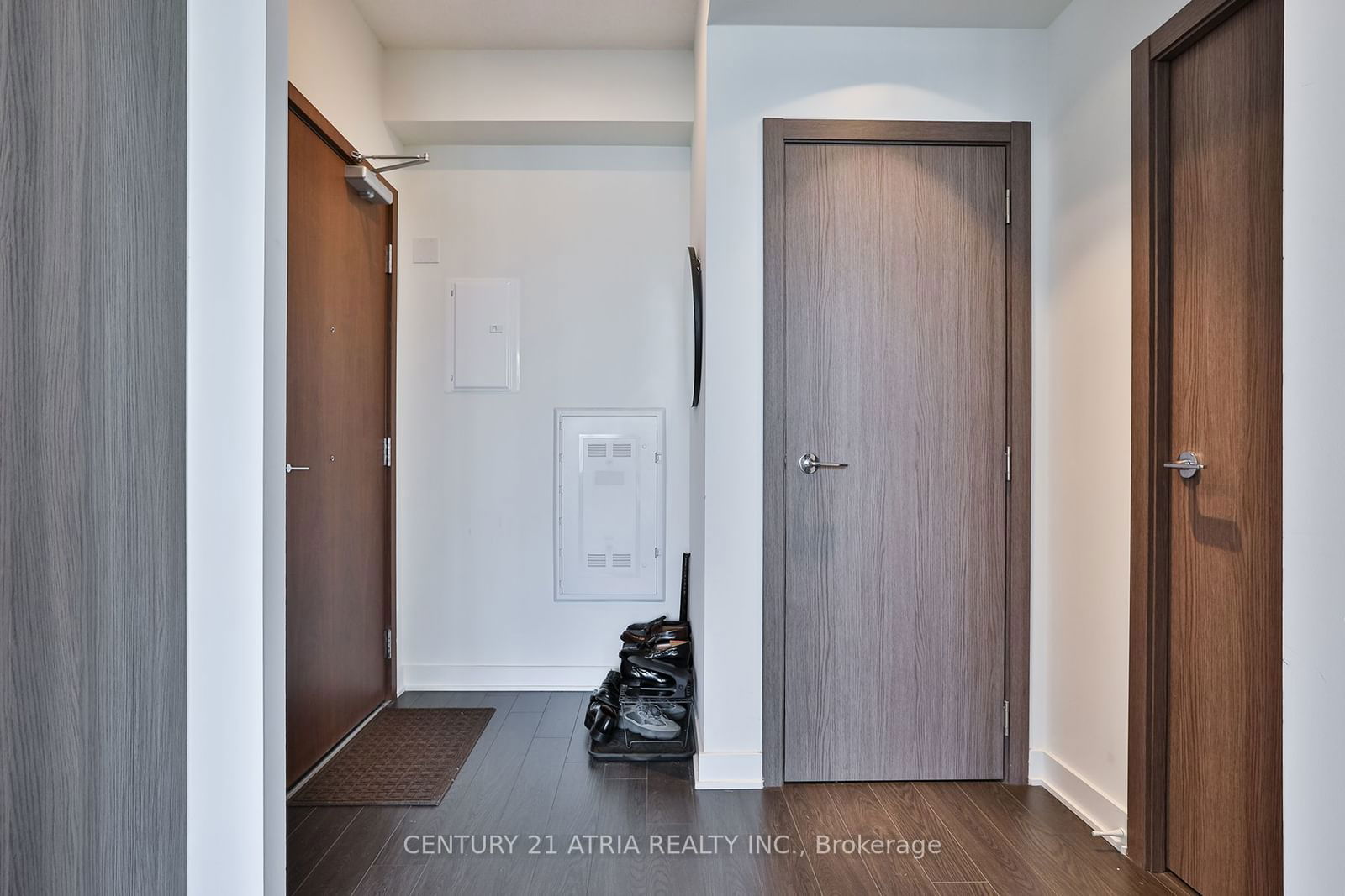 19 Bathurst St, unit 3715 for rent