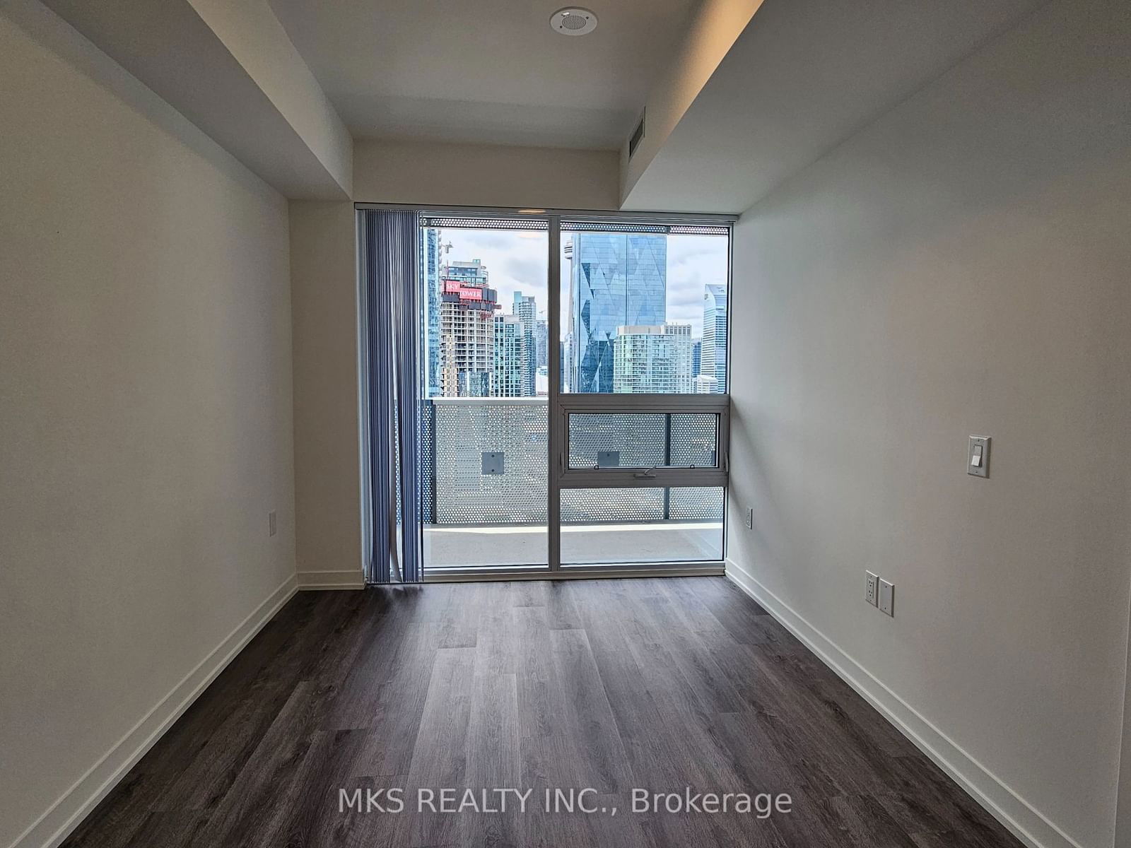 138 Downes St, unit 3012 for rent