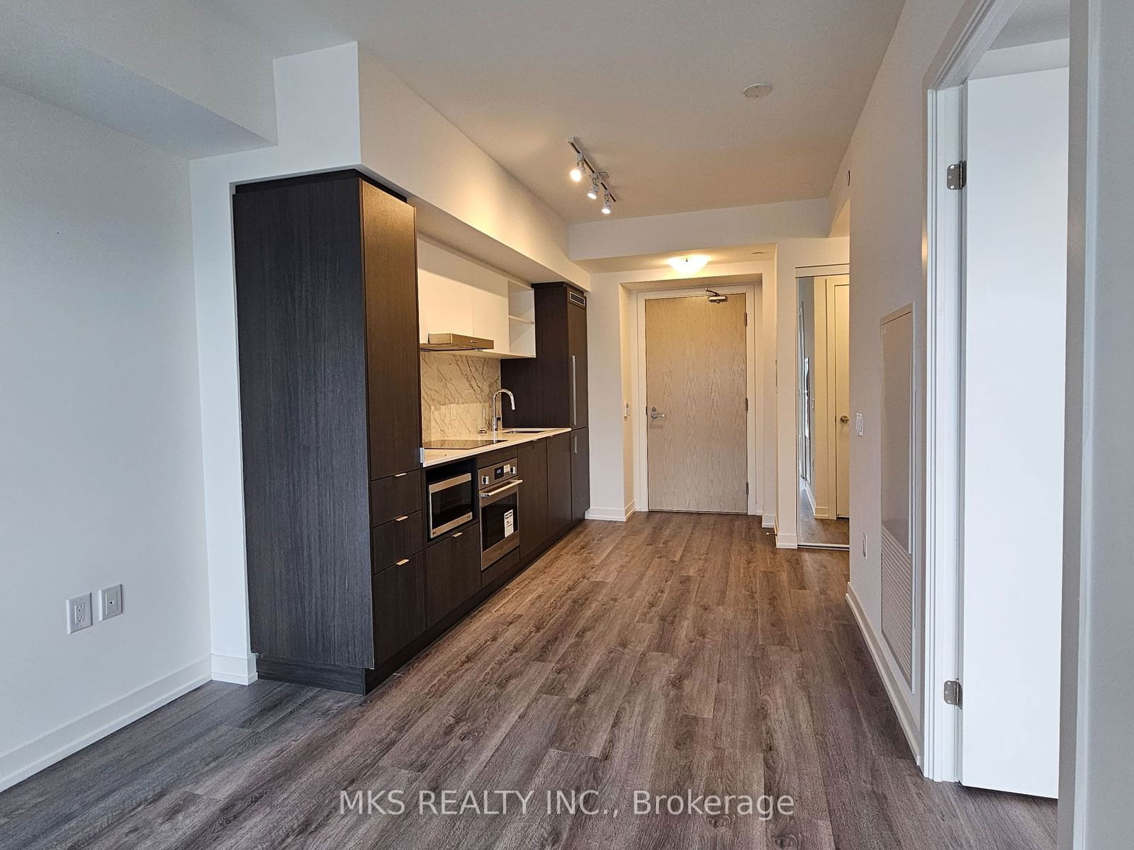 138 Downes St, unit 3012 for rent