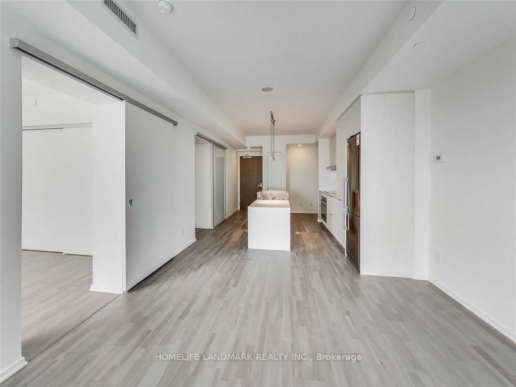 1 Bloor St E, unit 1412 for rent