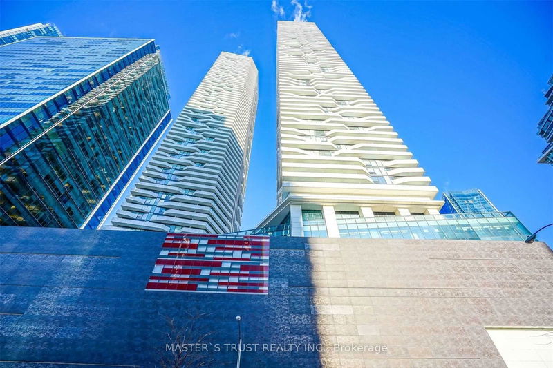 88 Harbour St, unit 2809 for rent