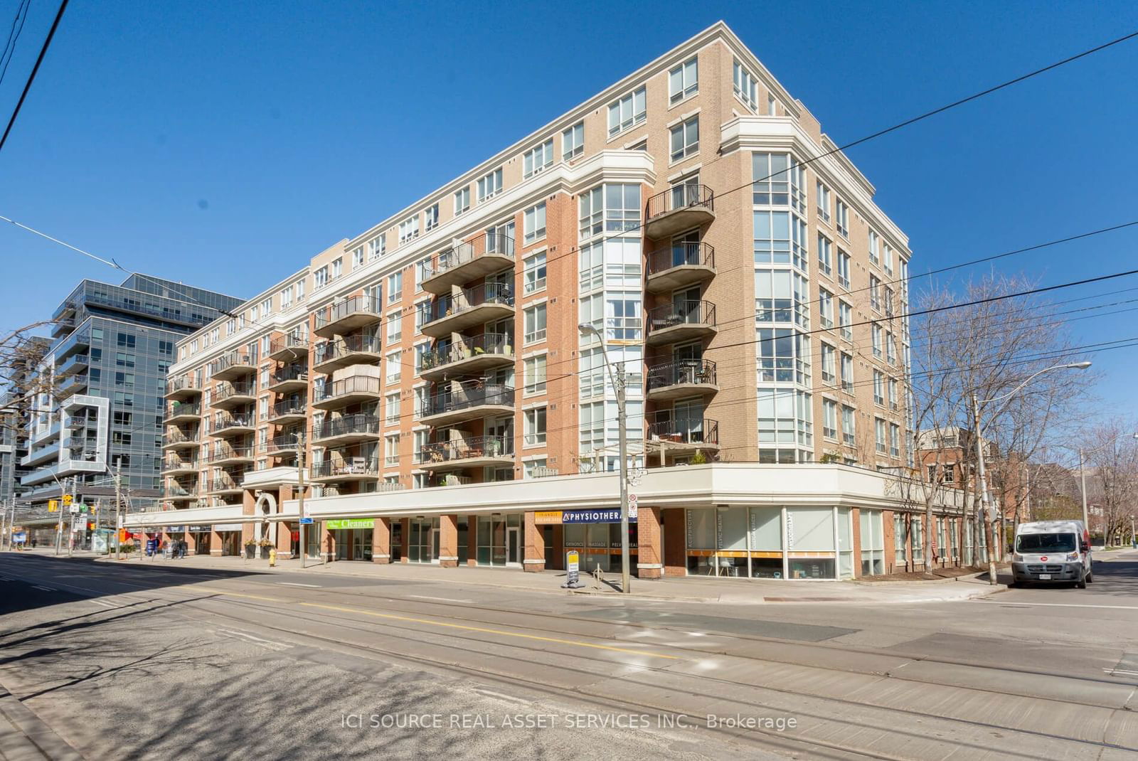 Massey Square Condos, Downtown, Toronto