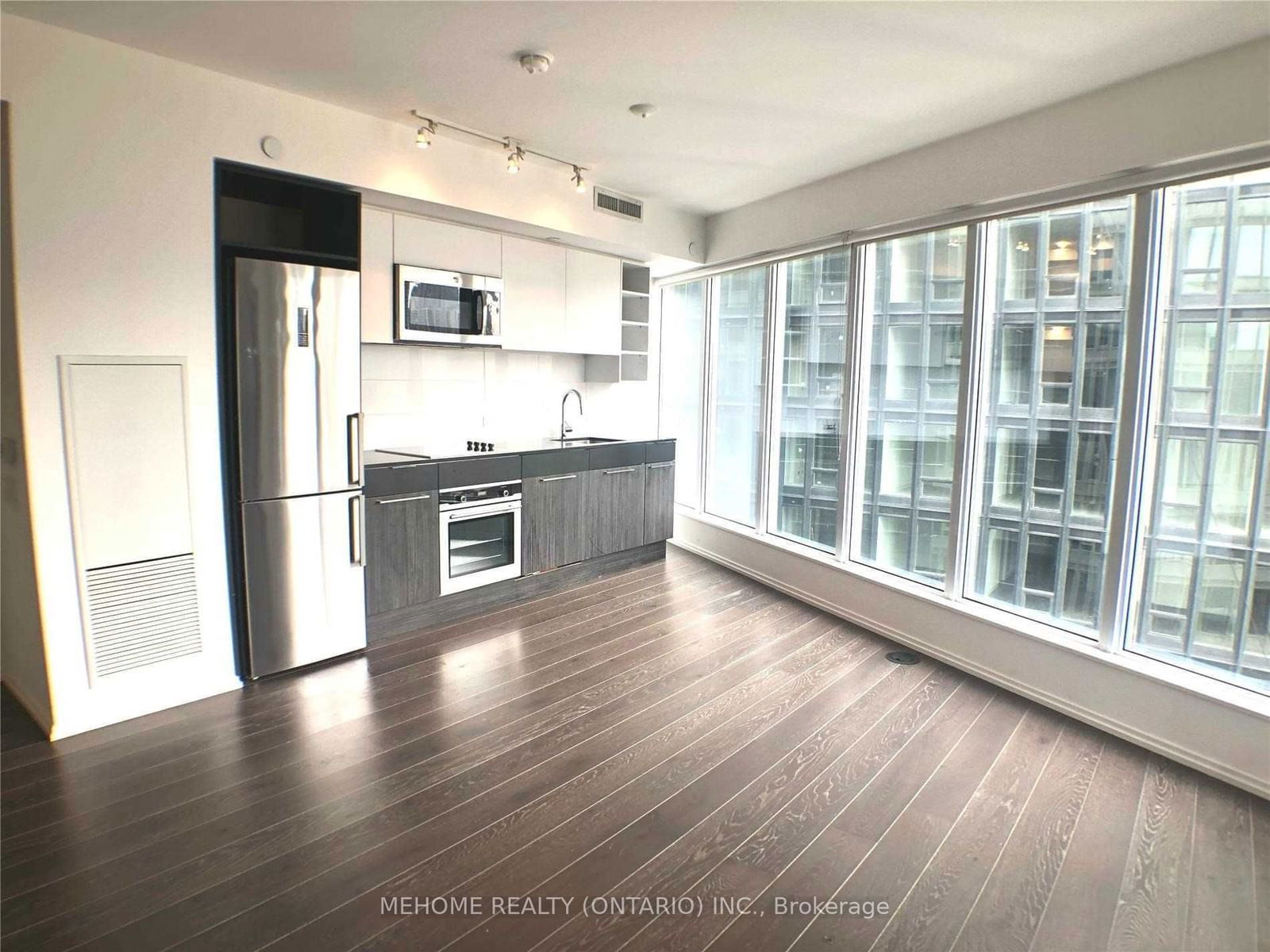 68 Shuter St, unit 2208 for rent