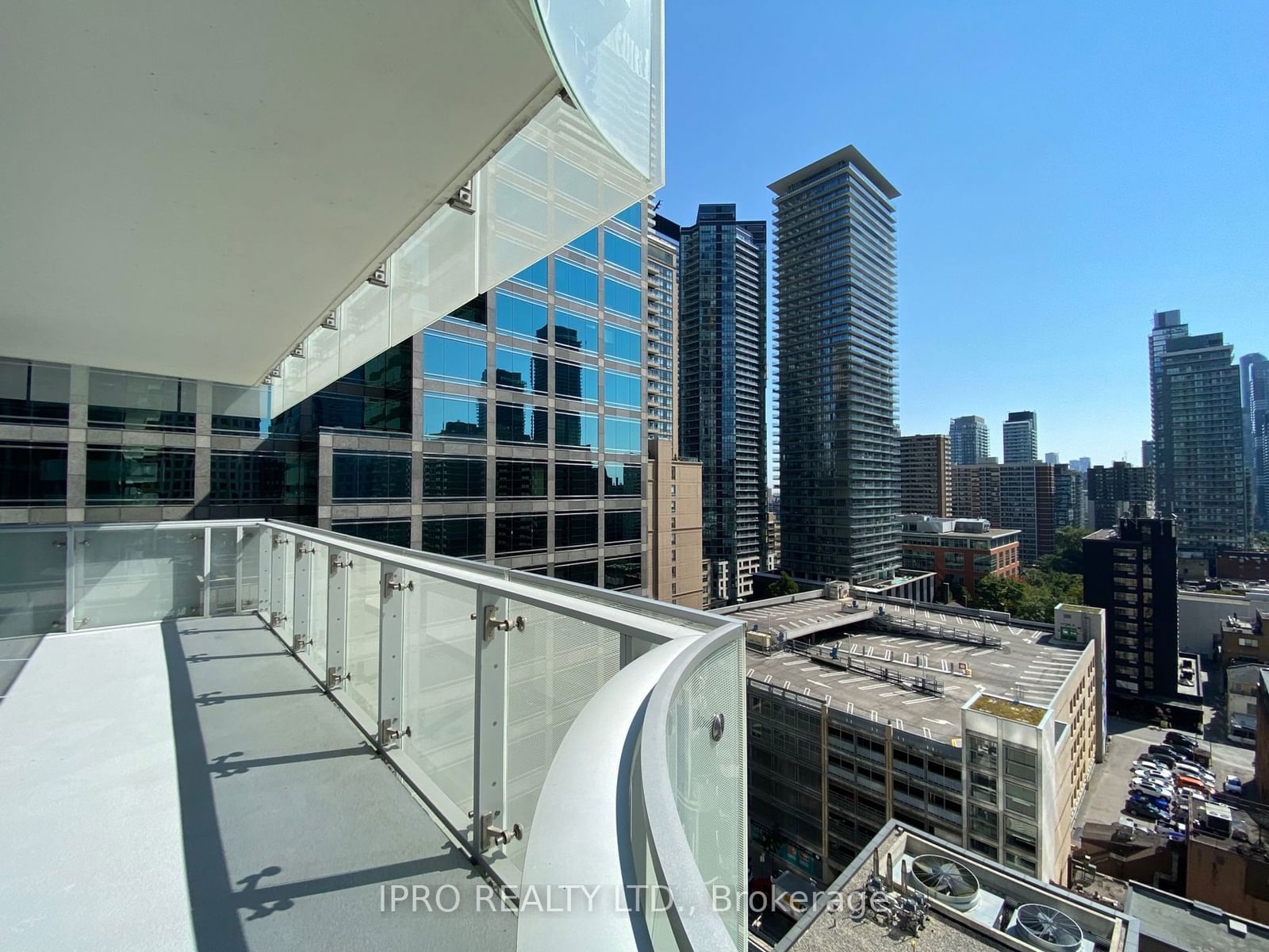 1 Bloor St E, unit 1004 for rent