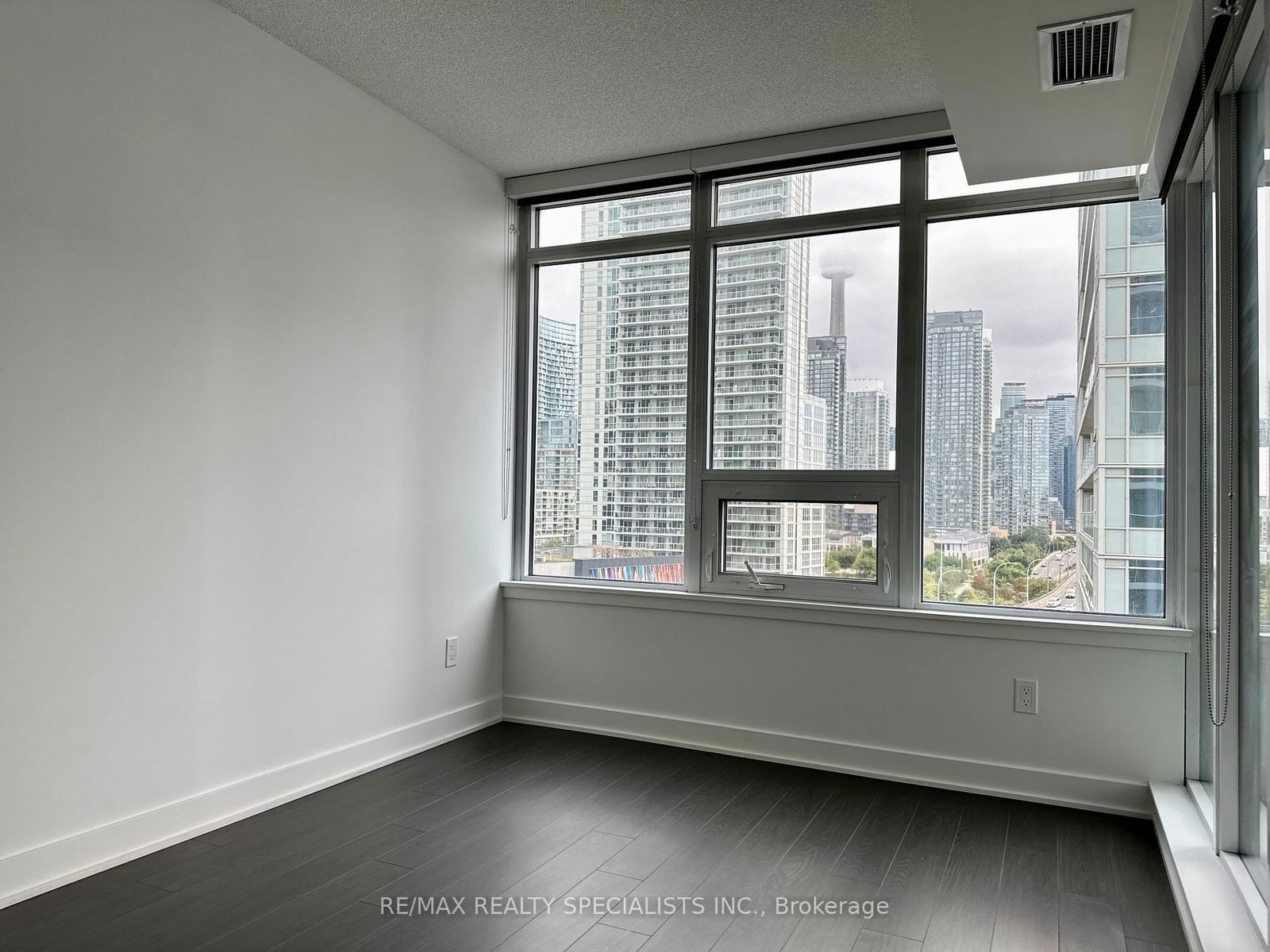 19 Bathurst St, unit 1109 for rent