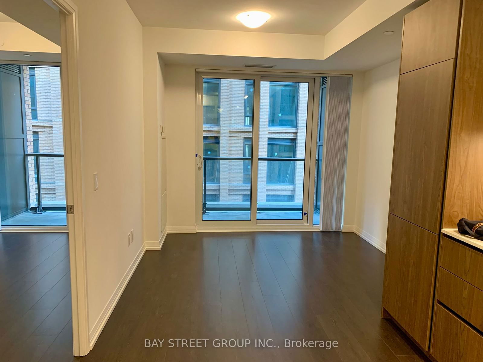 8 Widmer St, unit 1004 for sale