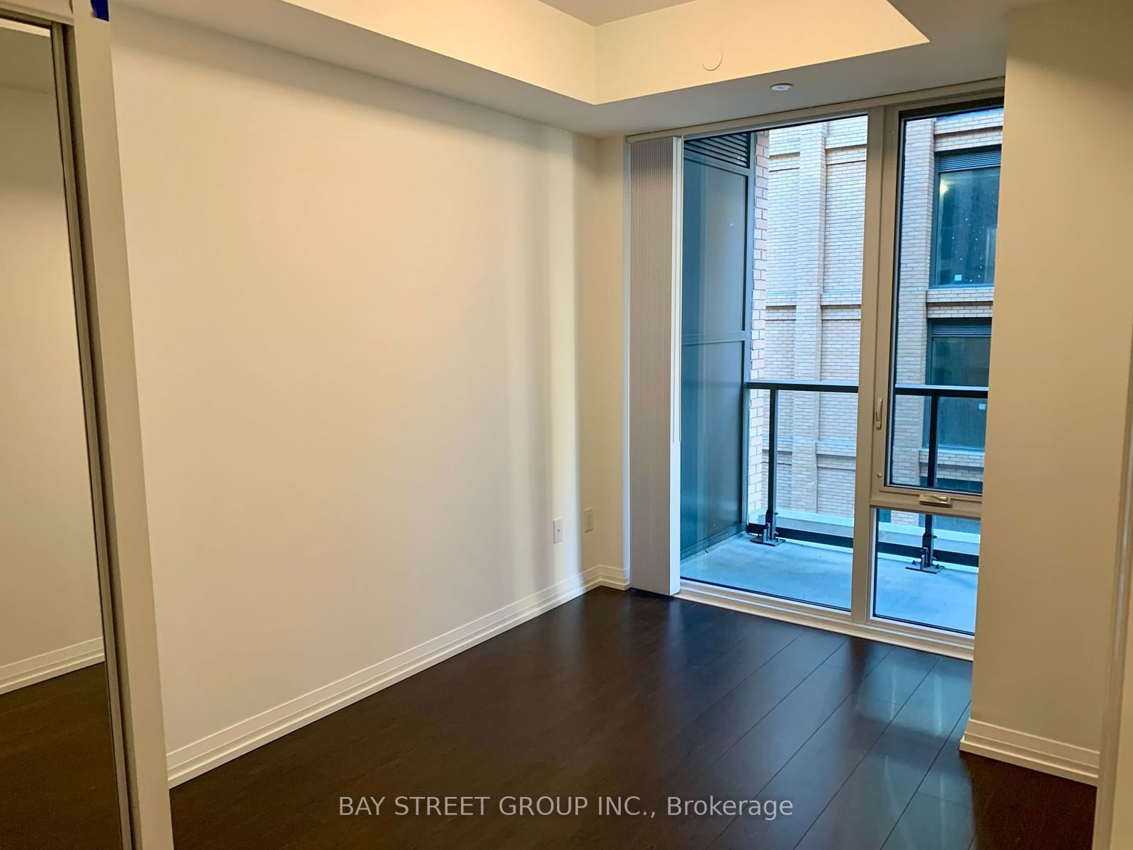 8 Widmer St, unit 1004 for sale