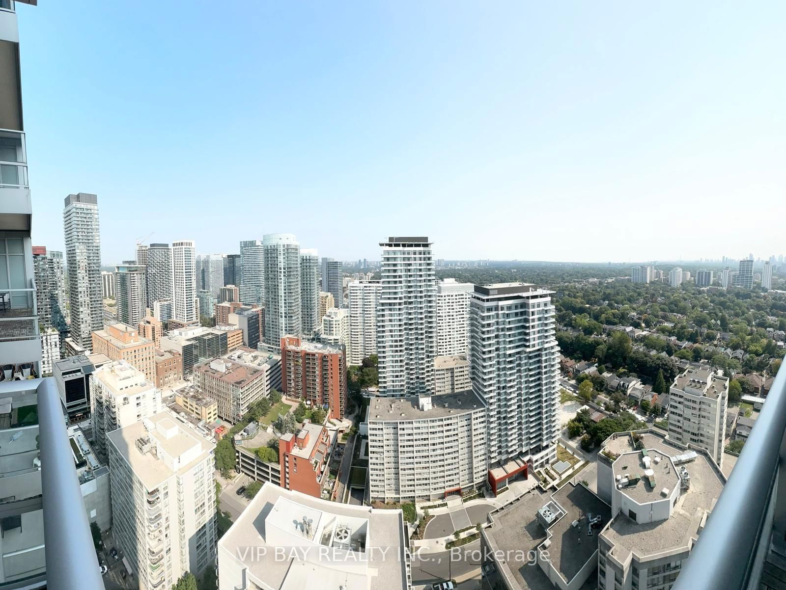 2191 Yonge St, unit 3901 for rent