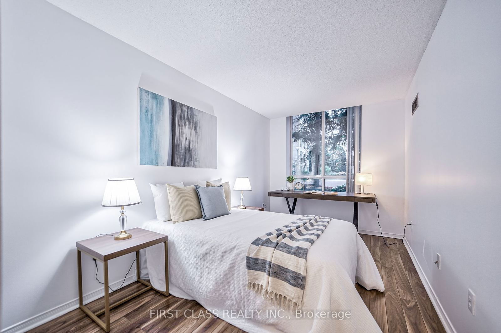 39 Pemberton Ave, unit 102 for sale