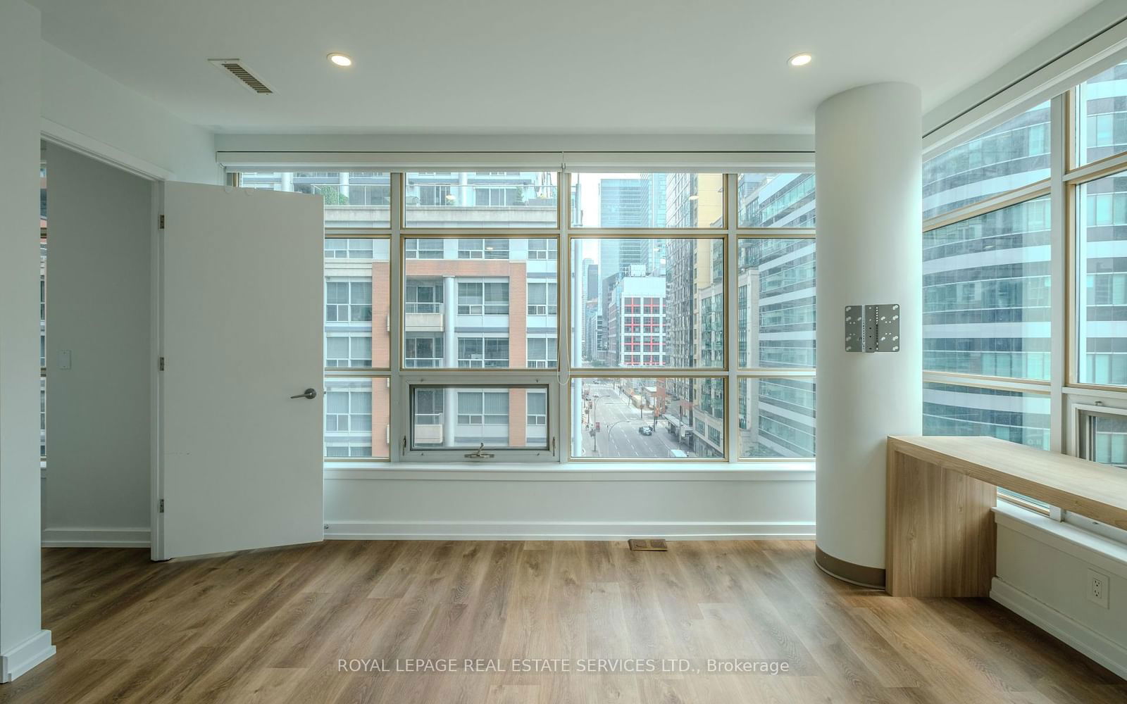 36 Blue Jays Way, unit 614 for rent