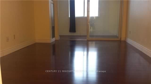 25 Grenville St, unit 909 for rent