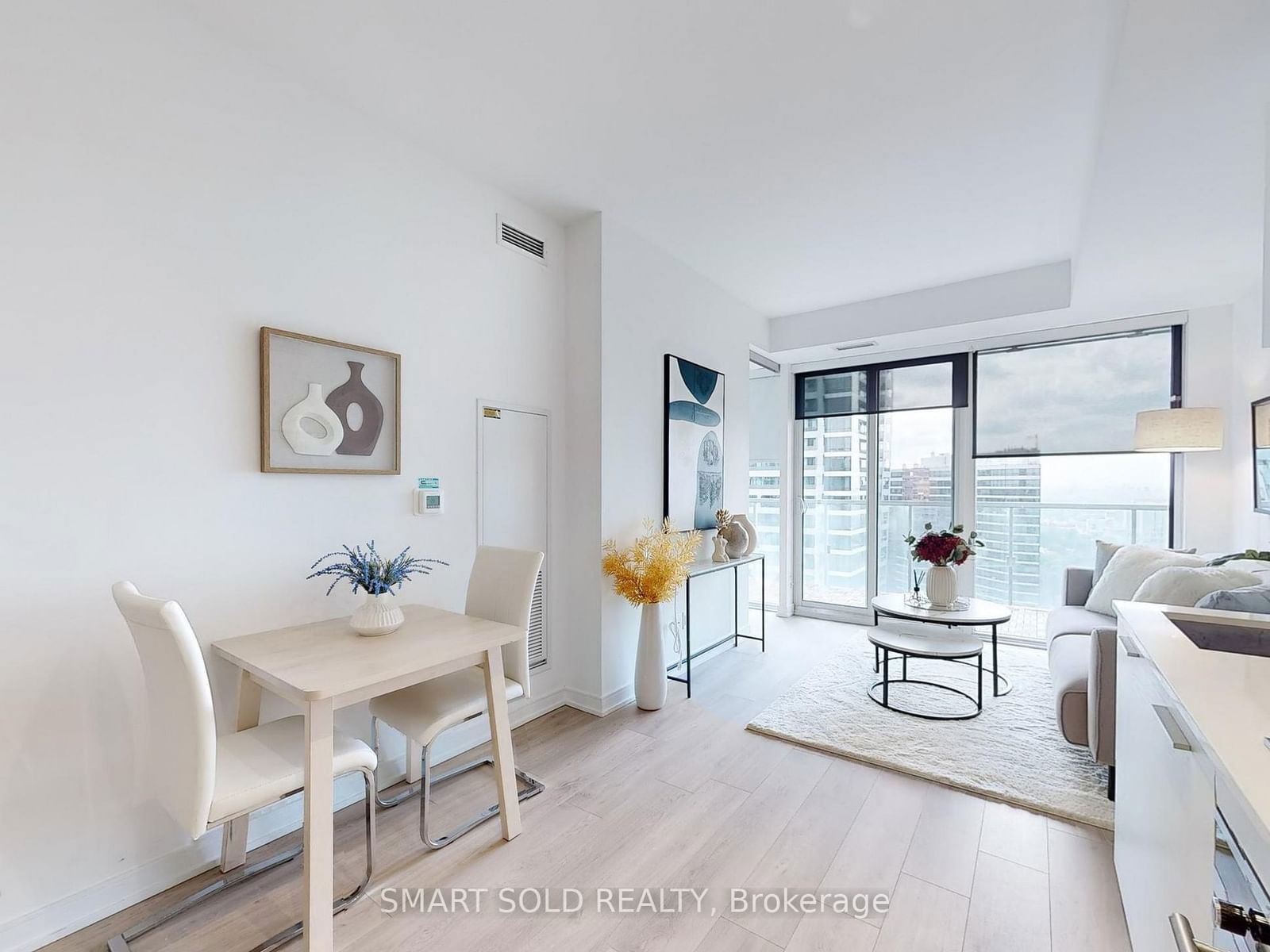 3 Gloucester St, unit 3510 for sale