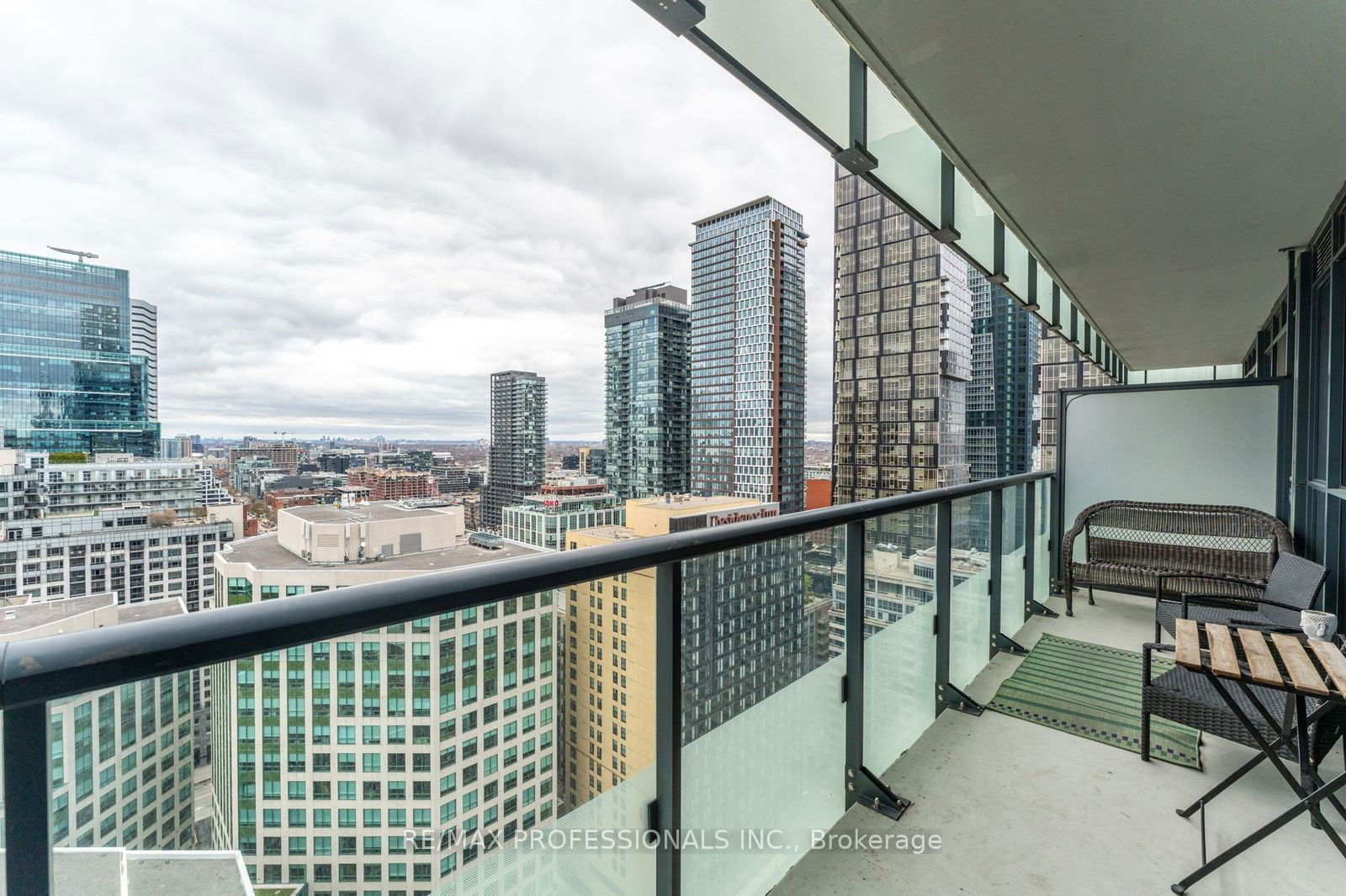 300 Front St W, unit 2603 for sale