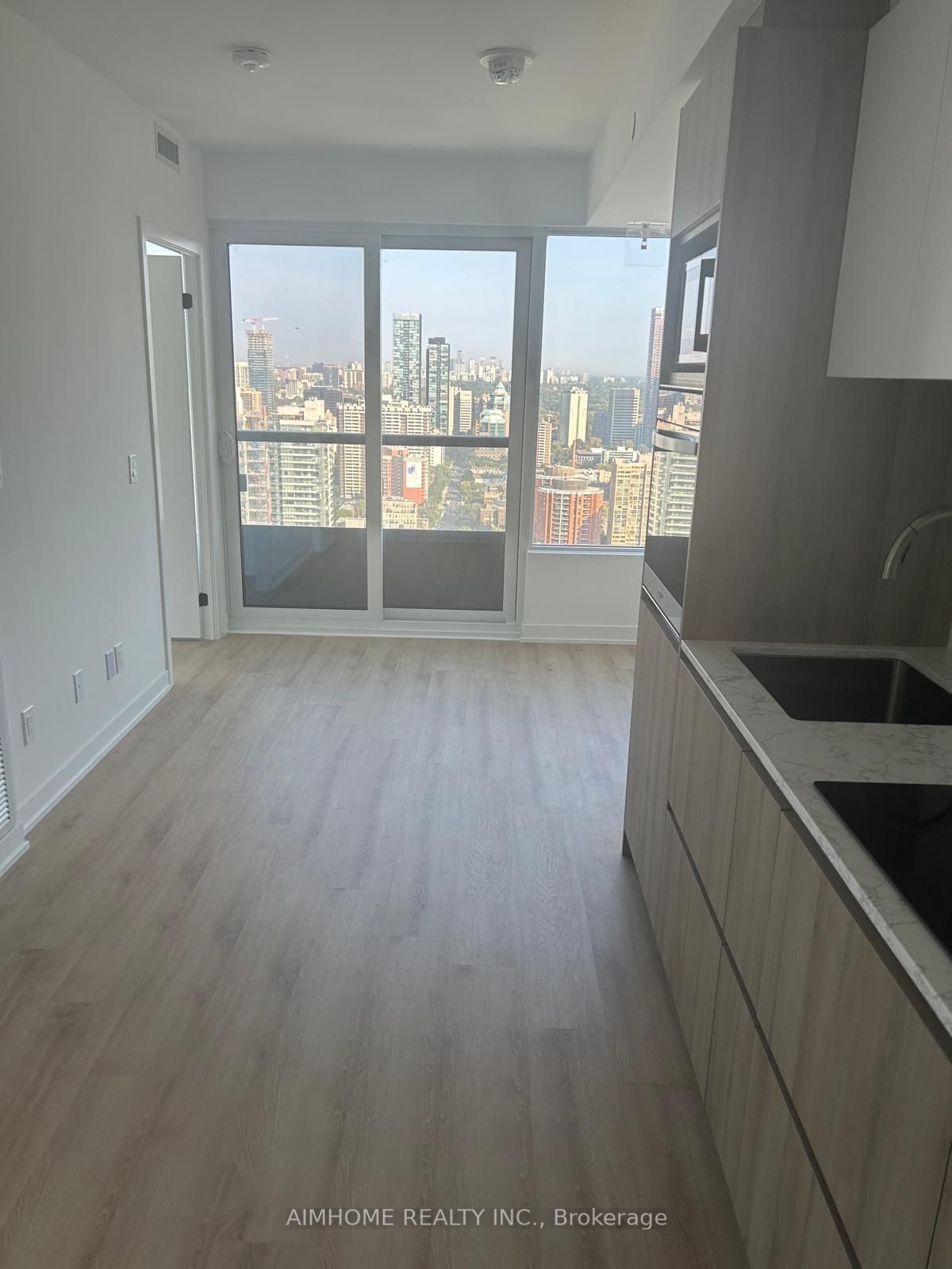 319 Jarvis St, unit 4606 for rent