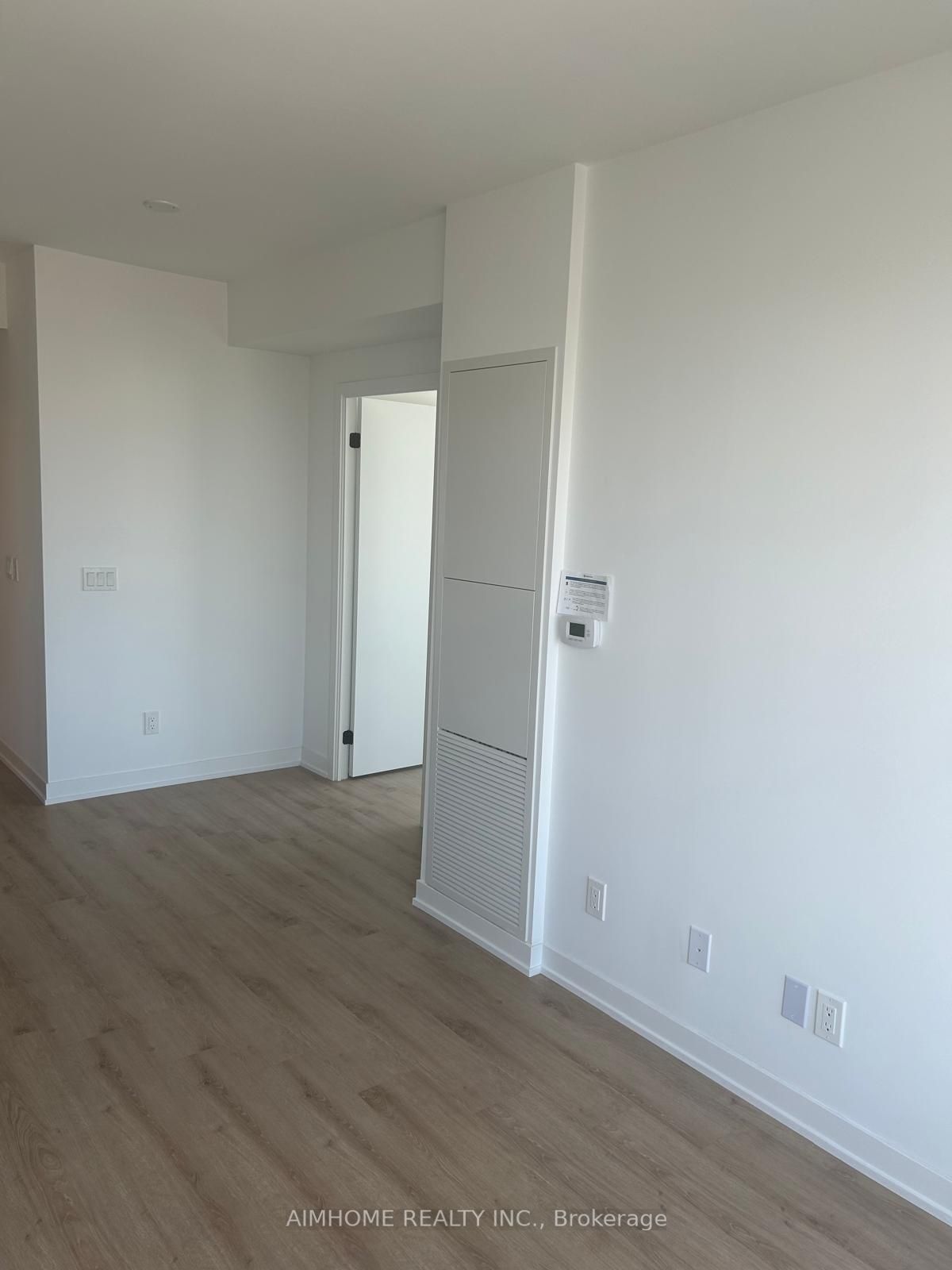 319 Jarvis St, unit 4606 for rent