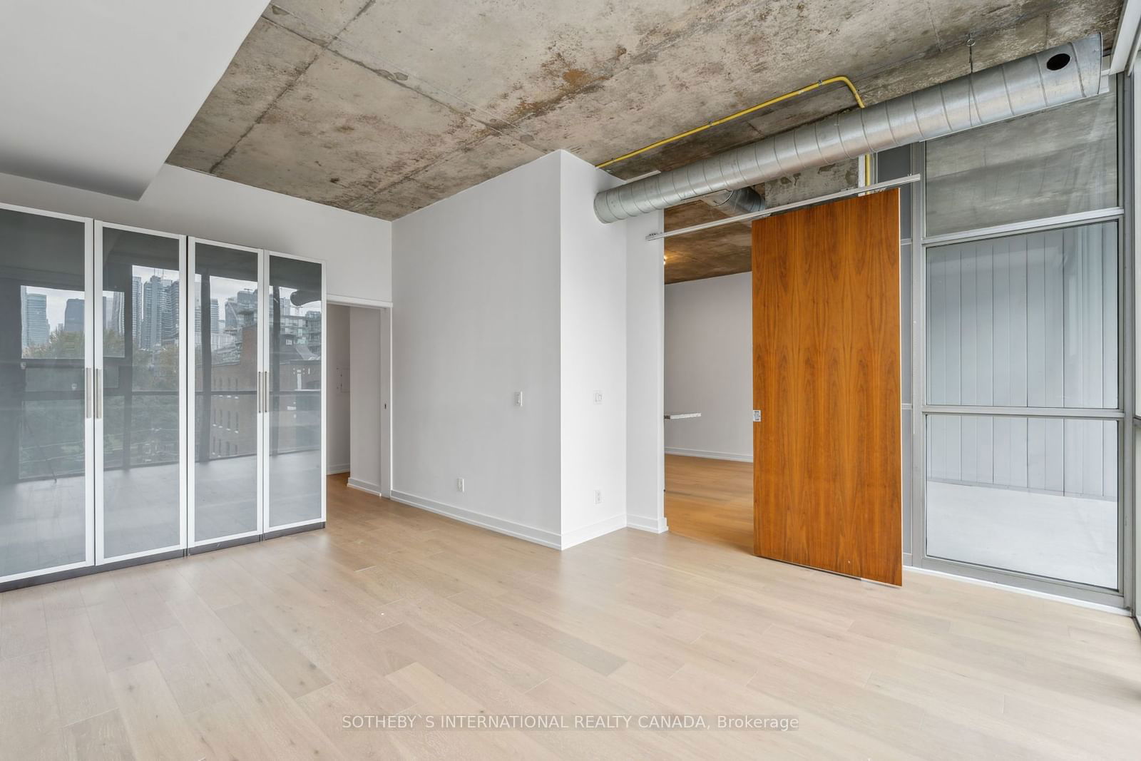 60 Bathurst St, unit 507 for sale