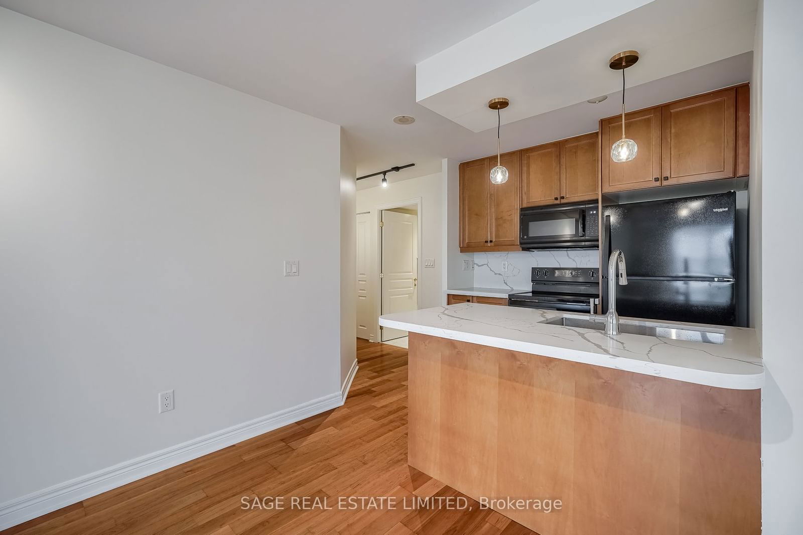 100 Hayden St, unit 901 for sale