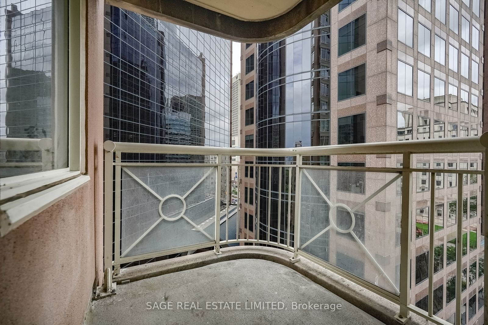 100 Hayden St, unit 901 for sale